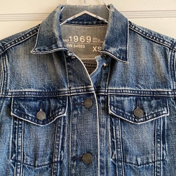 Gap 1969 Denim Trucker Jean Jacket Size XS - Picture 3 of 14